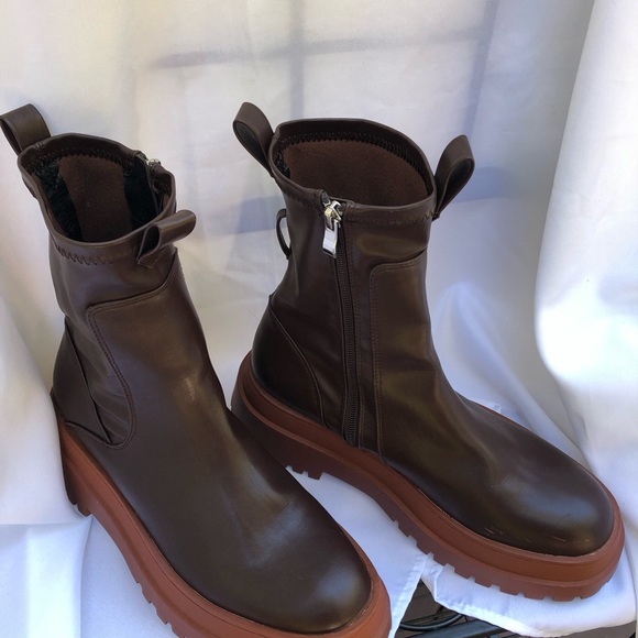 Public Desire Bergen Burgundy Pu Zip Up Rounded Chunky Soled Ankle Boots Size 8 - Picture 4 of 13